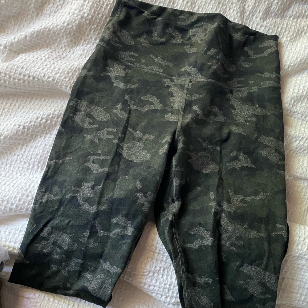 Fabletics high waisted Camo leggings